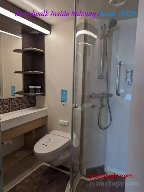 Balcony Cabin (Boardwalk In) bathroom picture #4