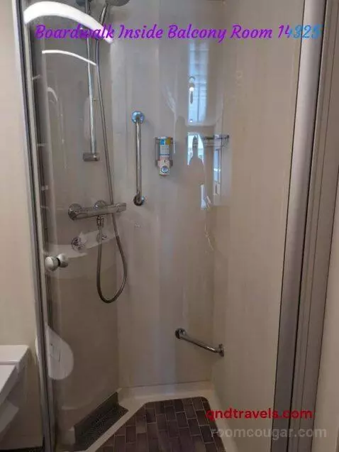 Balcony Cabin (Boardwalk In) bathroom picture #7