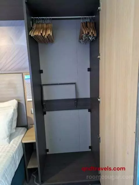 Balcony Cabin (#14191) bed picture #1