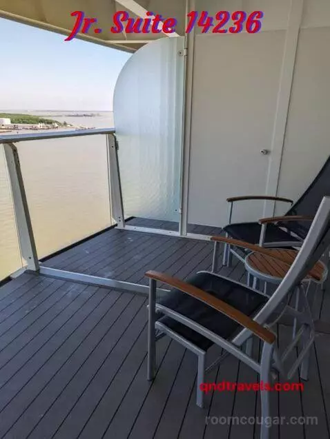 Suite (Jr. Suite 14) view picture #1