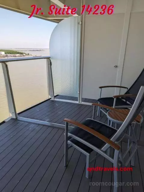 Suite (Jr. Suite 14) view picture #3