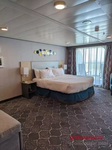 Suite (Jr. Suite Ac) bed picture #9