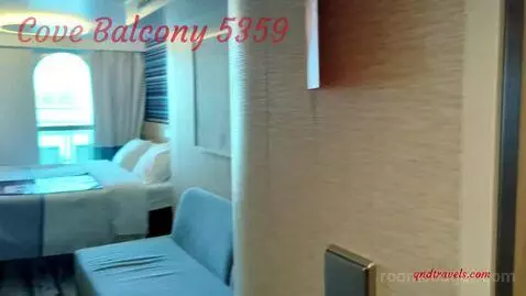 Balcony Cabin (Cove 5359) bed picture #4