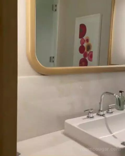 King Guest Room (#08) picture #7