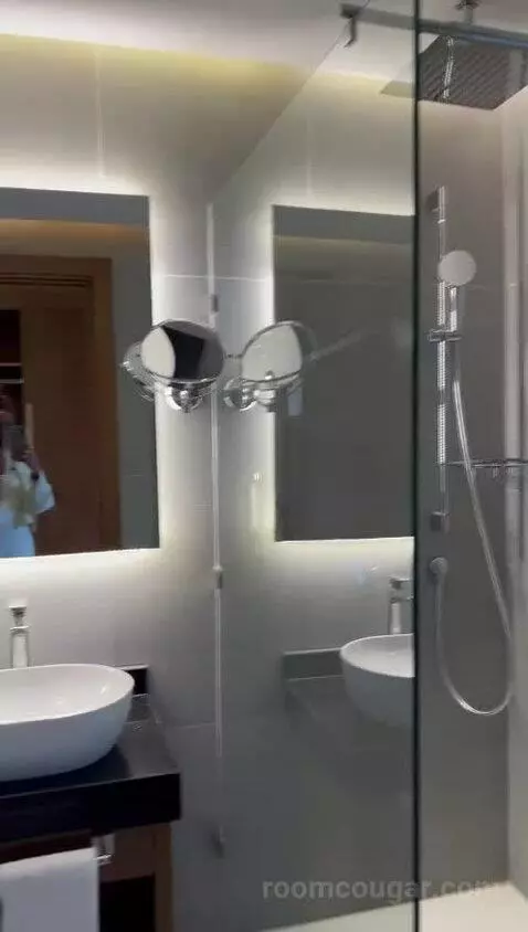 Superior Double Room (#126) bathroom picture #9