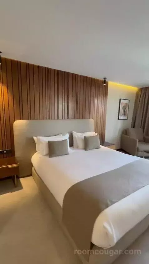 Superior Double Room (#126) bed picture #6