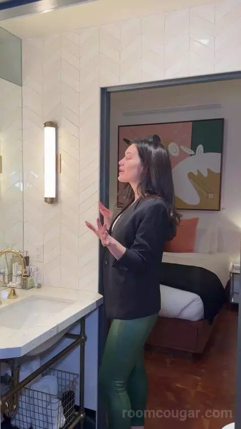 King Suite (#4) bathroom picture #6
