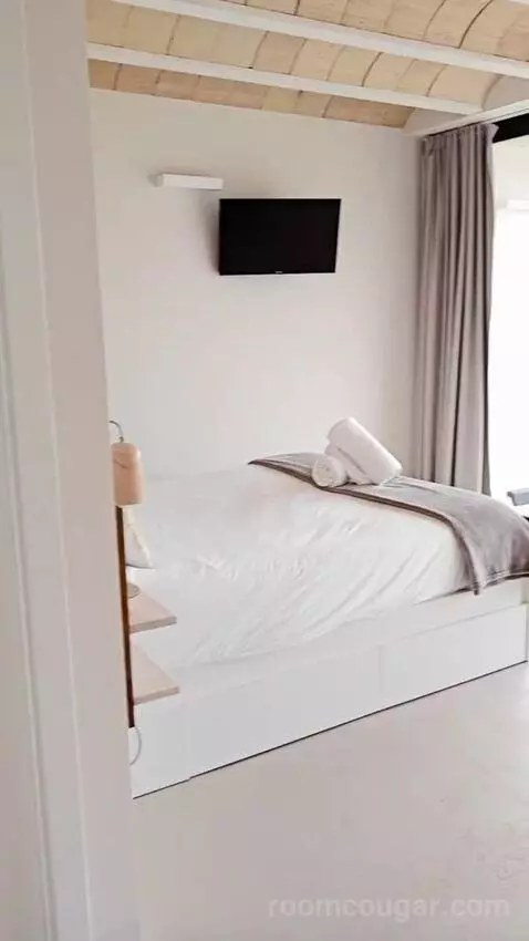 Standard bed picture #3