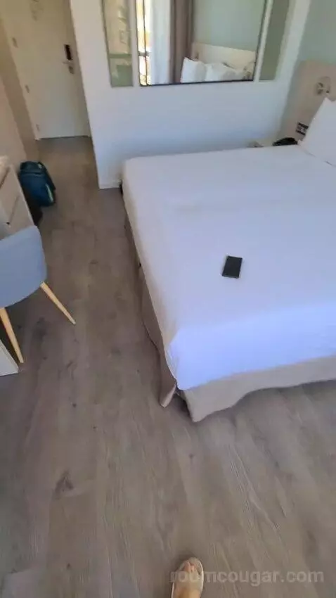 Standard bed picture #2
