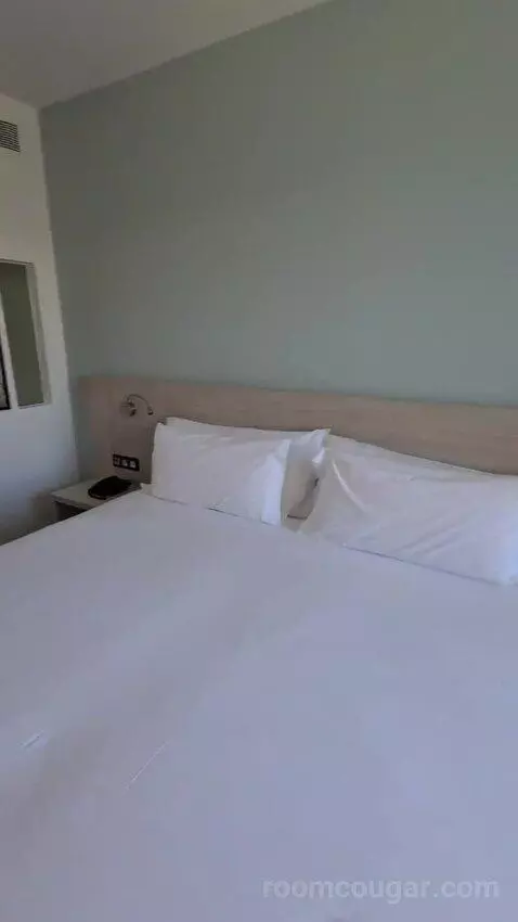 Standard bed picture #7