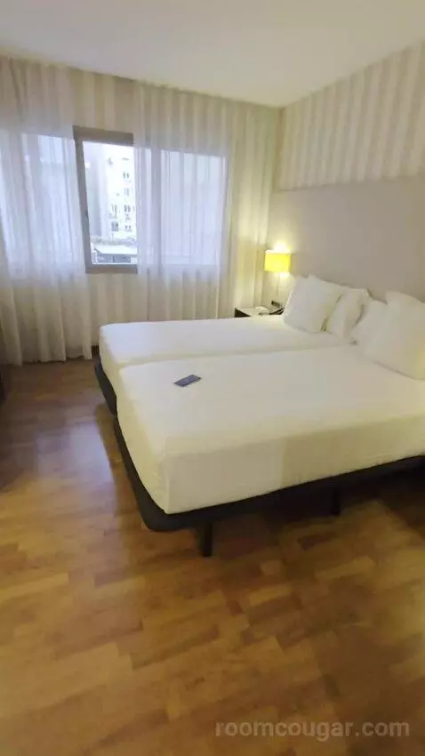 Double or Twin Room bed picture #9