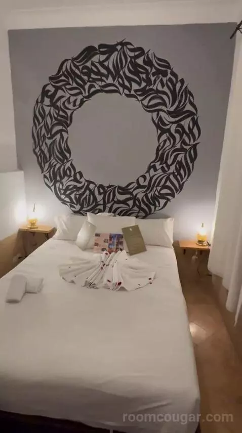 Standard (N/A) bed picture #9