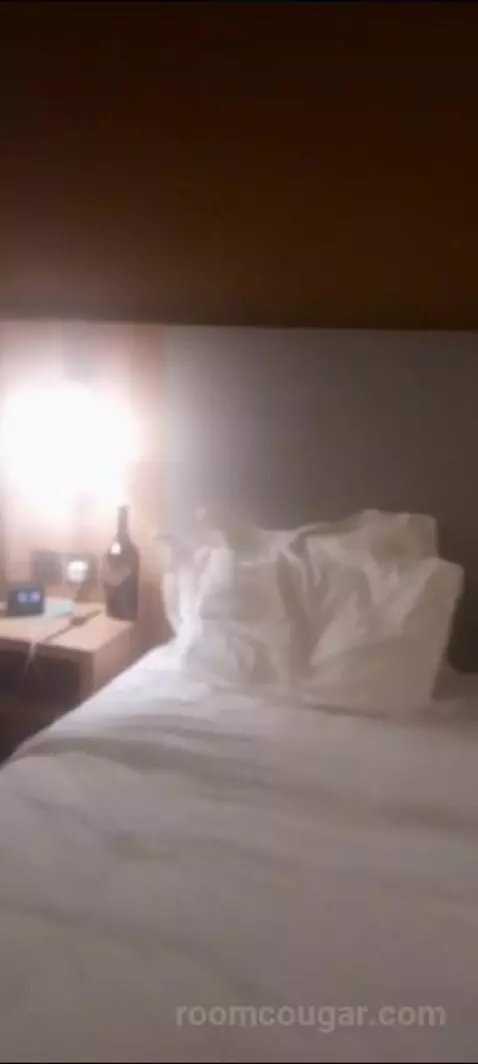 King Room (#513) bed picture #4