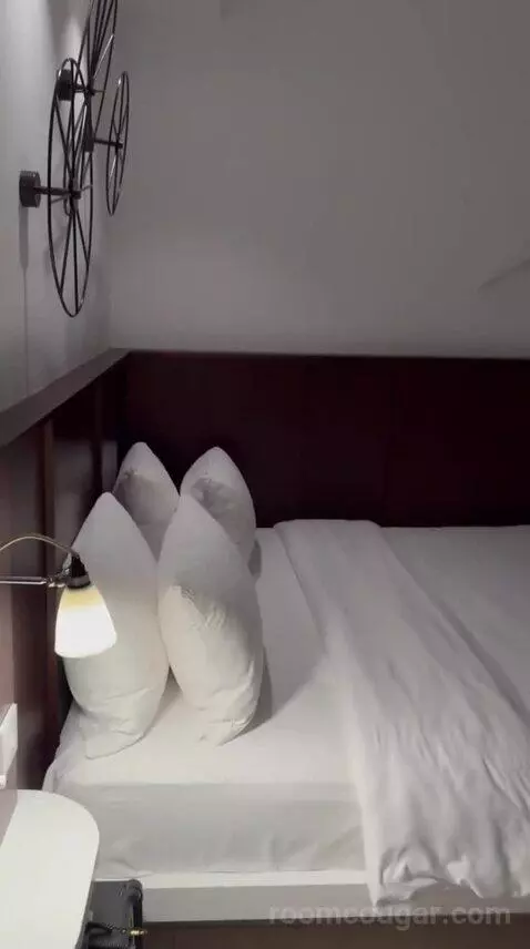 Nest (#10) bed picture #5