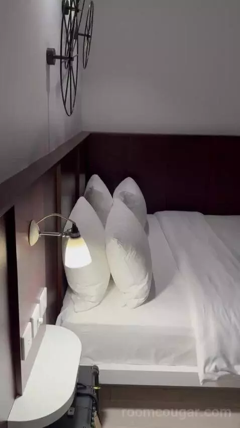 Nest (#10) picture #1