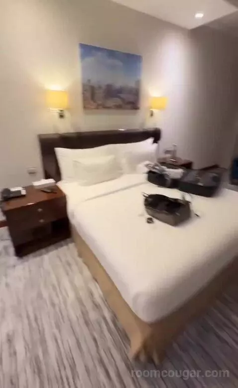 Superior King Room - Complimentary Transfer To Bluewater Island and Jbr view picture #12