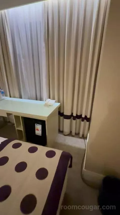 Standard Double or Twin Room (#702) bed picture #5