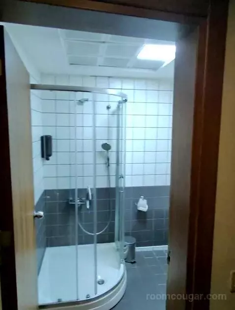 Double or Twin Room (#110) bathroom picture #1