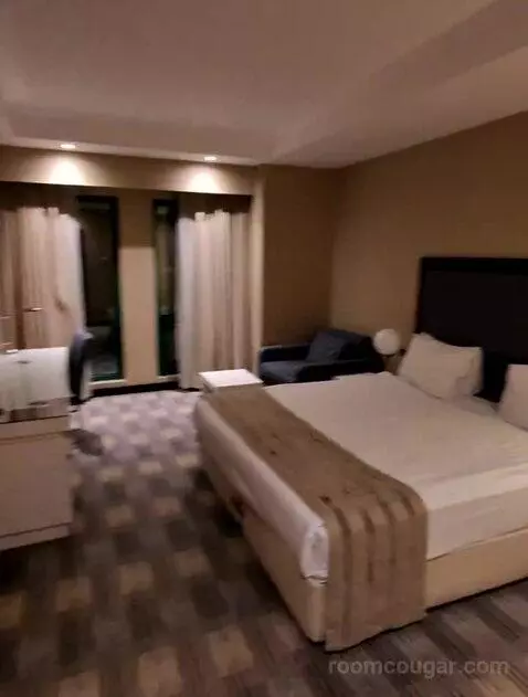 One Bedroom Suite (#1103) bed picture #9