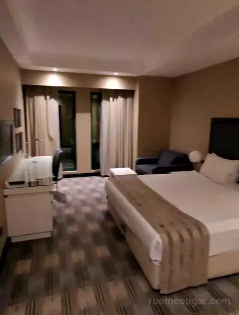 One Bedroom Suite (#1103) bed picture #10