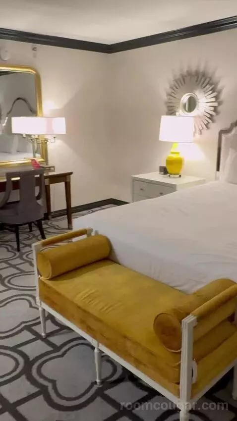 Bordeaux Lemans Suite King (1150P) bed picture #2