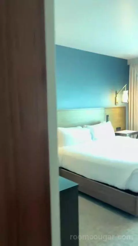 King Room (#502) bed picture #1