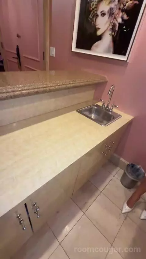 Flower Suite (#28118) bathroom picture #7