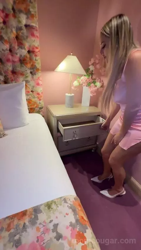 Flower Suite (#28118) bed picture #6