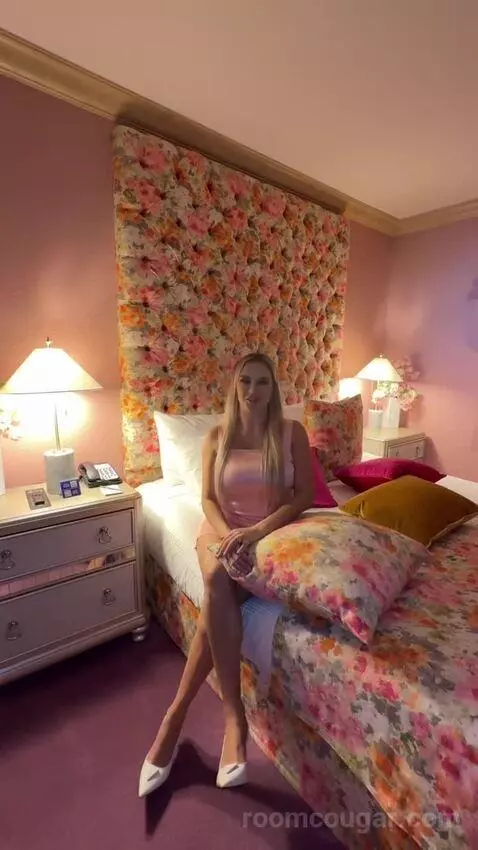 Flower Suite (#28118) bed picture #12