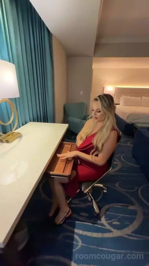 Luxe Room (#20-138) bed picture #4