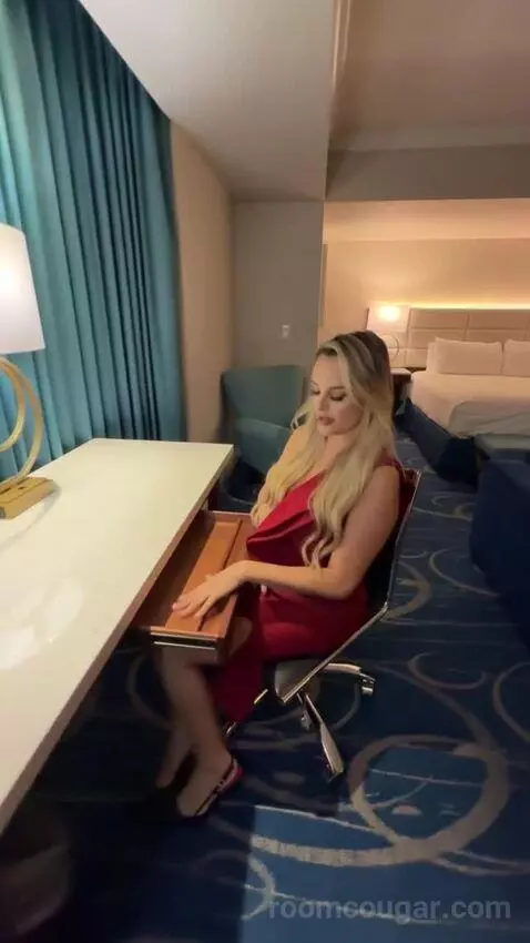 Luxe Room (#20-138) bed picture #6