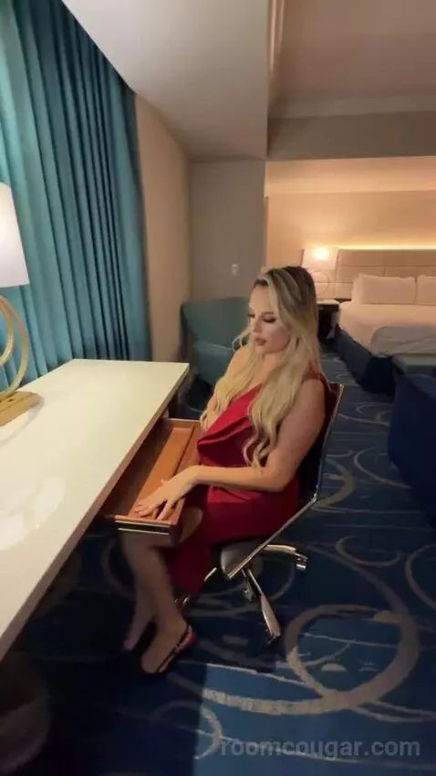 Luxe Room (#20-138) bed picture #7