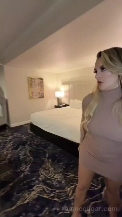 Premier Room (#1889) bed picture #8