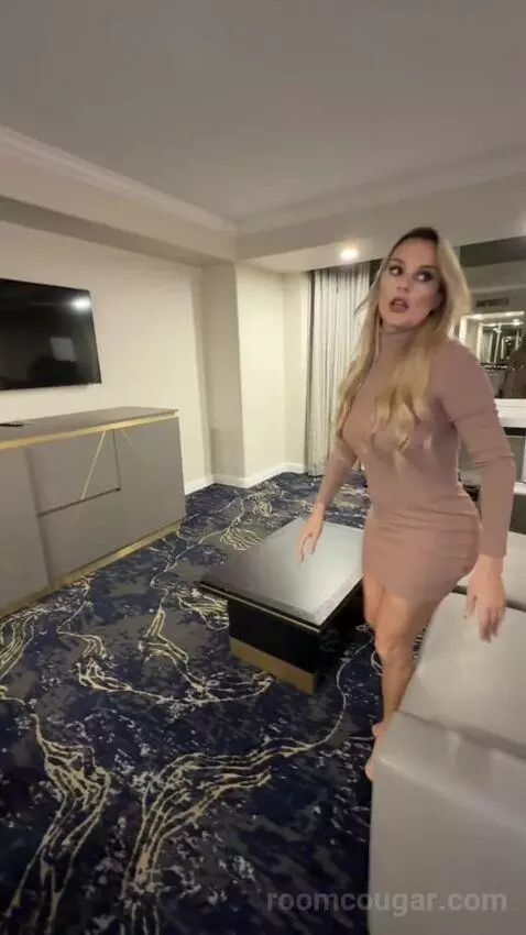 Premier Room (#1889) bed picture #10