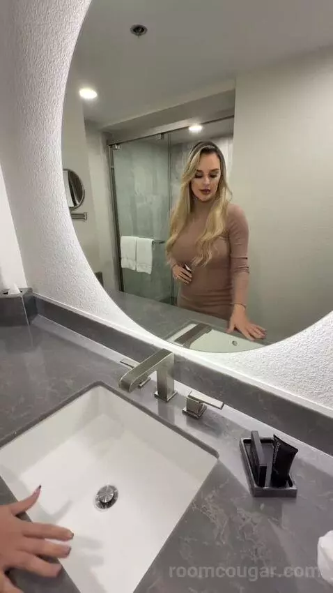 Premier Room (#1889) bathroom picture #2