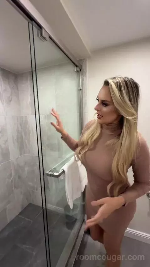 Premier Room (#1889) bathroom picture #6