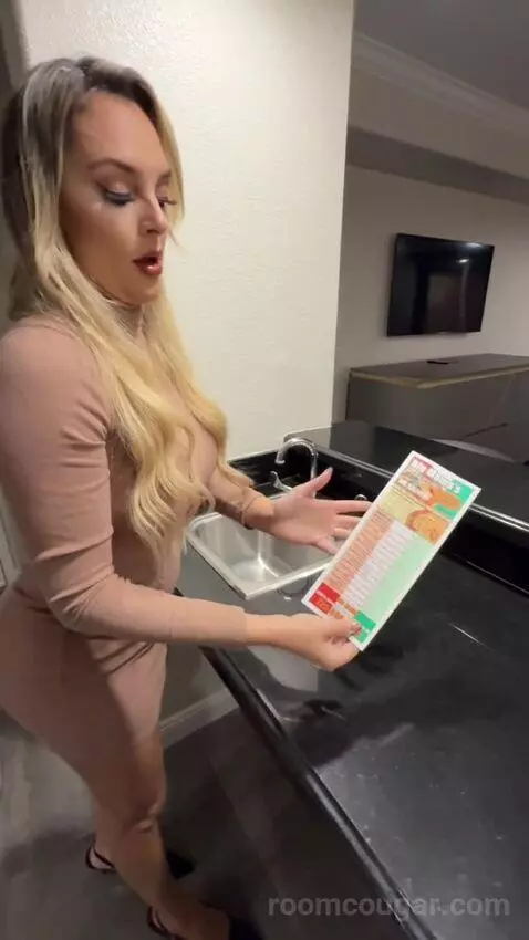 Premier Room (#1889) picture #9