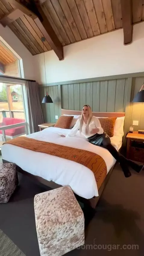 Two-Bedroom Cottage (H2) bed picture #1