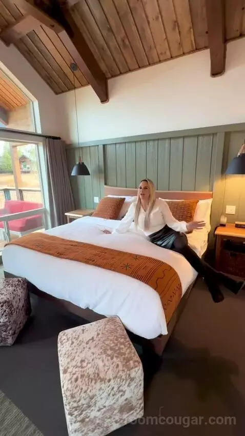 Two-Bedroom Cottage (H2) bed picture #2