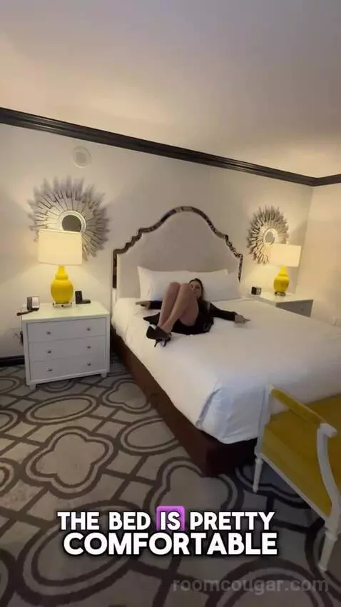 Bordeaux Giverny Suite King (1502P) bed picture #1