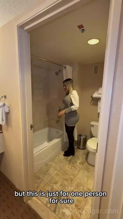 Classic Grand Suite (#14094) bathroom picture #4