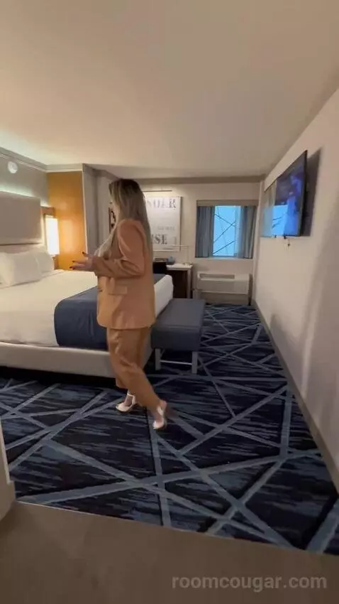 Newly Renovated Vegas Tower (Limited Availability) (#6209) bed picture #2