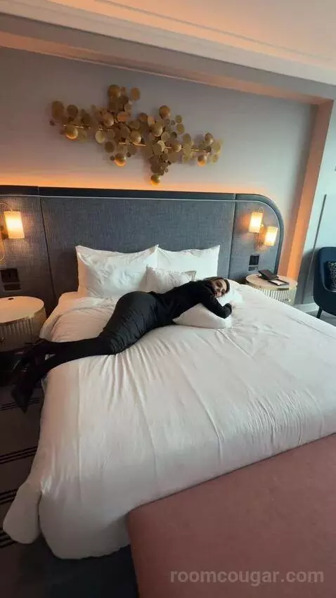 Gold King Strip Great View (#5041) bed picture #9