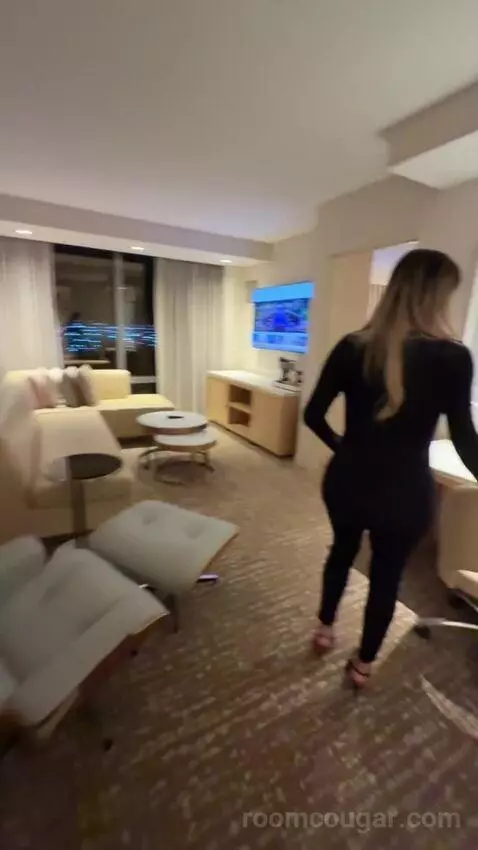 Palms Casino Resort Salon Suite review by heloinemoreno