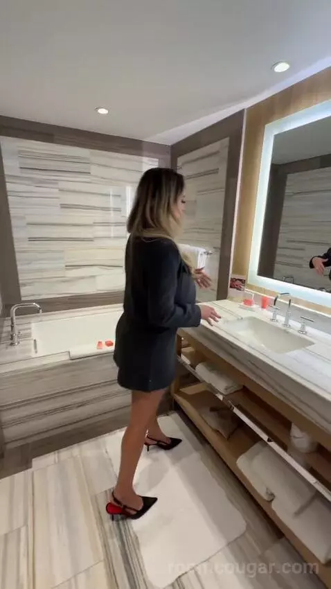 Executive Suite (#16230) bathroom picture #6