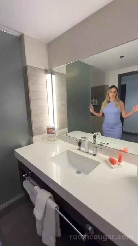 Ivory King (#25107) bathroom picture #6