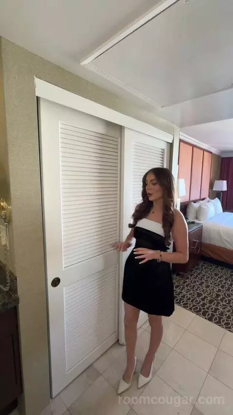Excalibur Resort Luxury Suite review by zoelizg