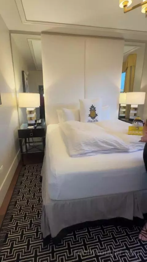 King Room (#602) bed picture #6