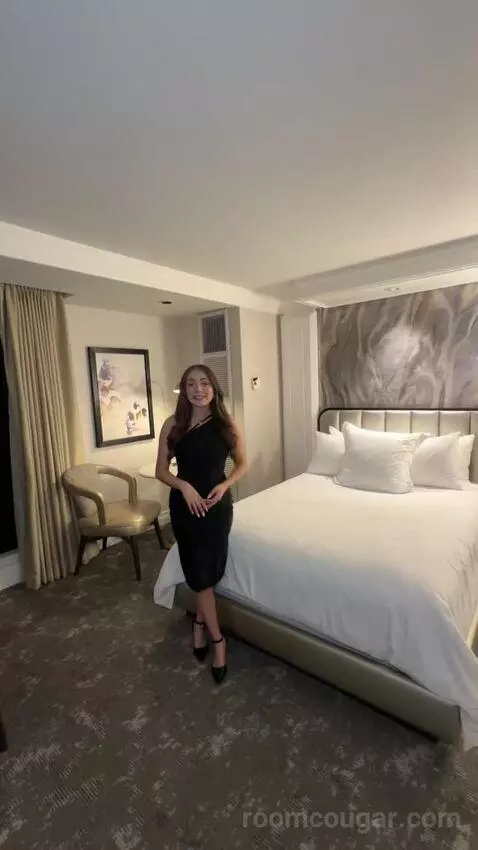 Premier Two Queen (#08111) bed picture #10