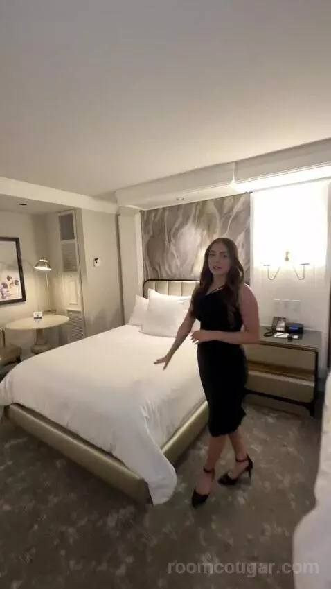 Premier Two Queen (#08111) bed picture #1